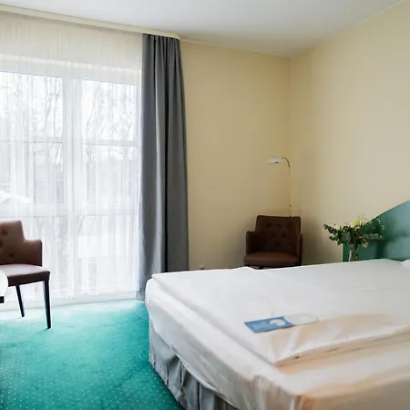 Hotel Highway Dasing-augsburg, Ehemals Trip 3*